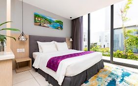 Oceanami & Beach Club - Okinawa Villa Long Hai
